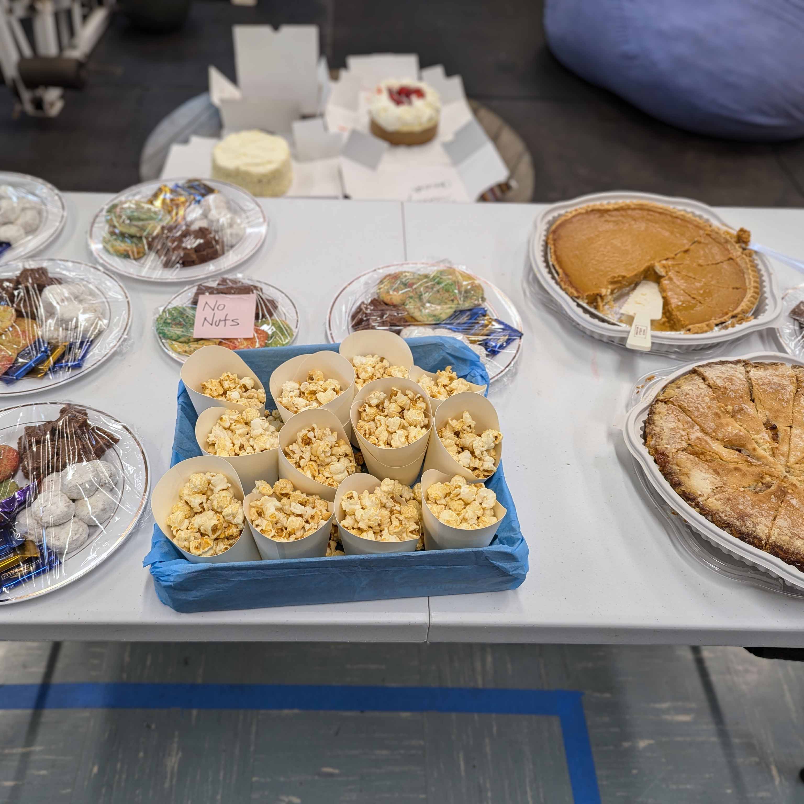Friendsgiving food